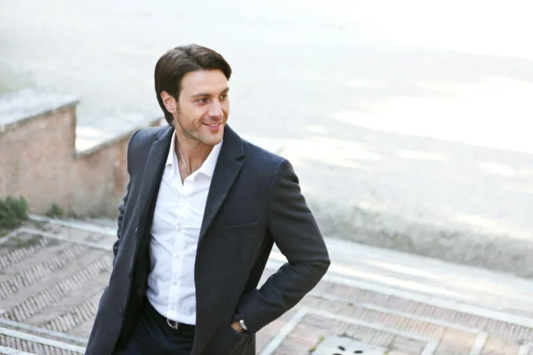 Come Trasformare il Tuo Sorriso con i Denti con Faccette: Il Design della Tua Sicurezza